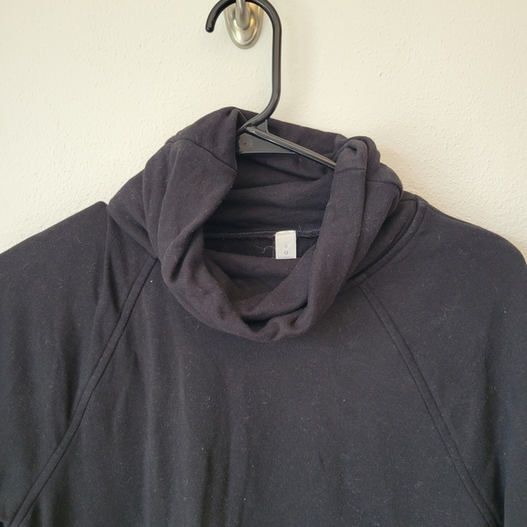 lululemon athletica To You Black Tunic Pullover with Kangaroo Pocket, Sz 8 - Picture 2 of 7
